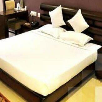 Center Point Hotel and Restaurant - Photo4