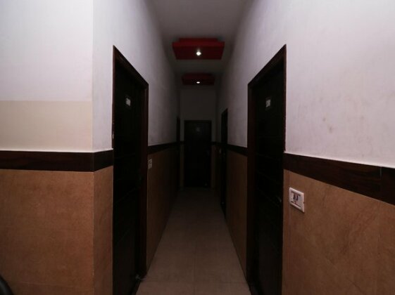 OYO 28423 The Uttam Hotel - Photo5