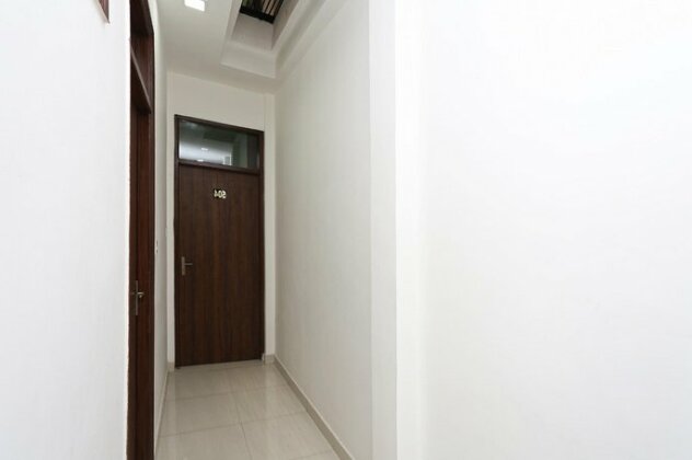 OYO 38098 Regal - Photo4