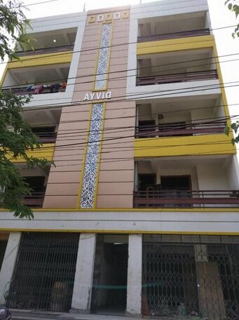 Entire Airconditioned apartment near Vaishali Metro Station