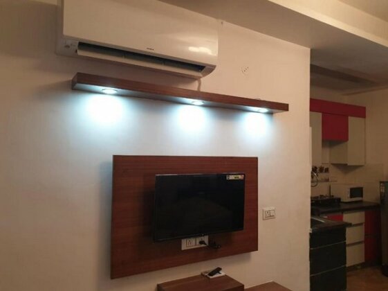 Entire Airconditioned apartment near Vaishali Metro Station - Photo4