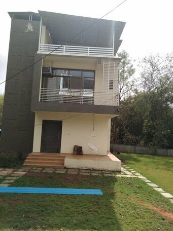Villa In A Lap Of Nature - Photo2