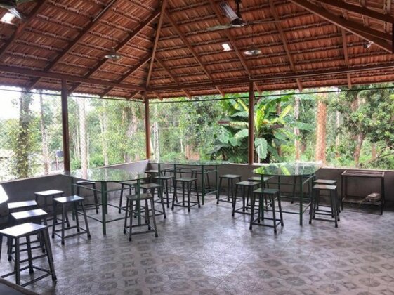 HillTopStays - Photo4
