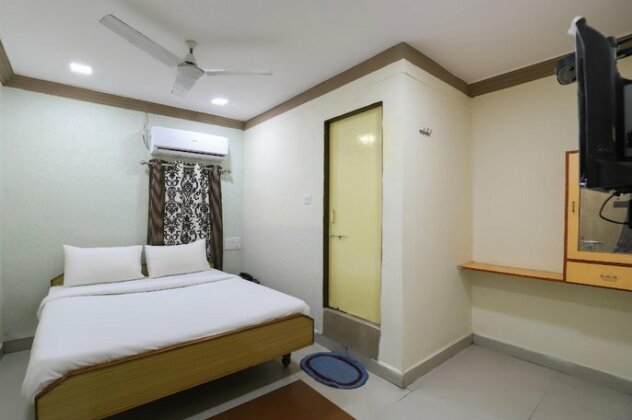 OYO 37787 Hotel savera - Photo2