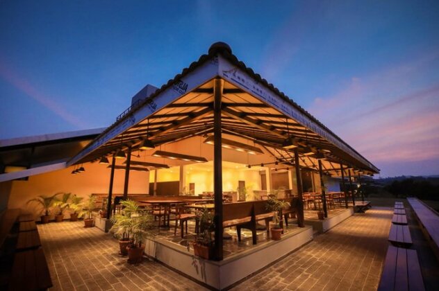 Kyriad Prestige Riverside Amba Ghat - Photo2