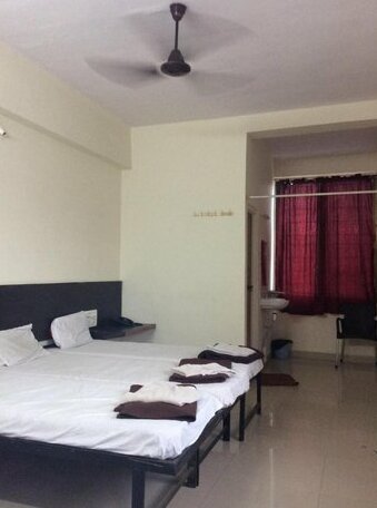 Gurudatta Hotel - Photo2