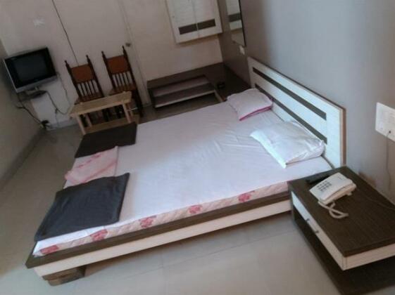 Hotel Anuradha Star Tower - Photo4