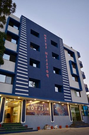 Hotel Hilltop Regency - Photo3