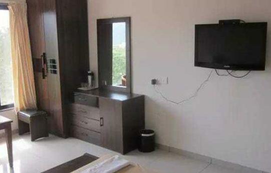 Hotel Sejal Inn - Photo5