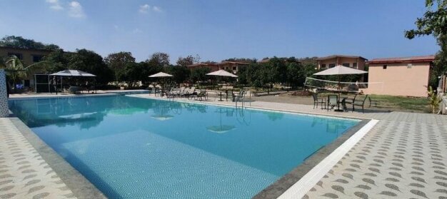 Heeran Re-Treat Resort