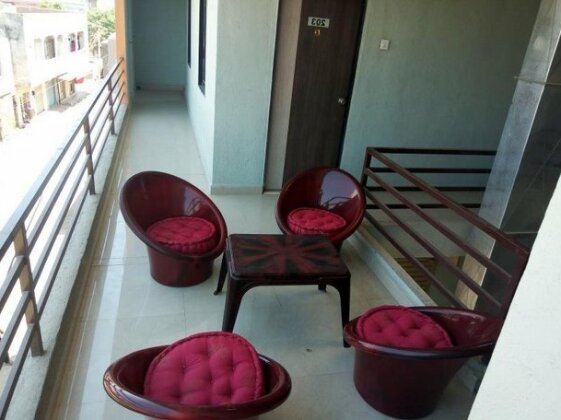 Hotel Daksh - Photo2