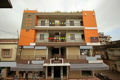 Hotel Daksh
