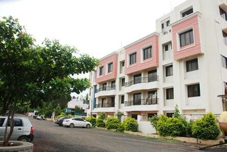 Hotel Lake View Satara - Photo4