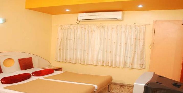 Hotel Sai Raja - Photo2