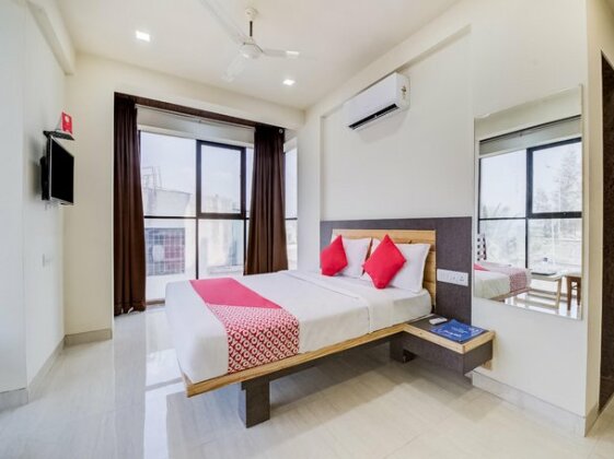 OYO 28164 Hotel Shubham Inn - Photo2