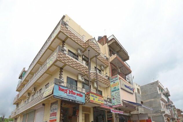 OYO 49833 Hotel Tulsi Chhaya Inn