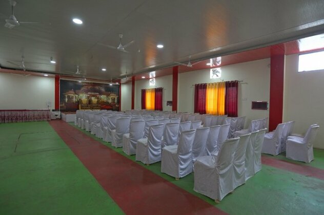 OYO 49833 Hotel Tulsi Chhaya Inn - Photo3