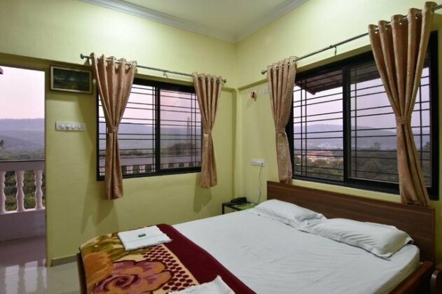 Amboli Hill Resort - Photo5