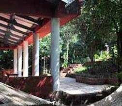 Hotel Whistling Woods - Photo5