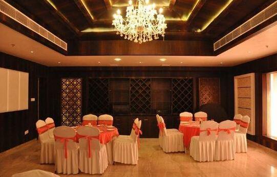 UNA Smart Radiant Plaza - Photo5