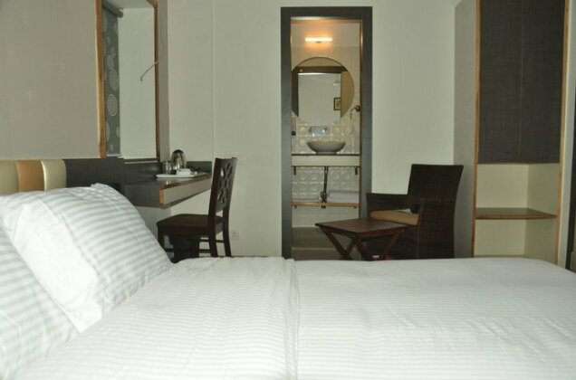 Hotel Aura Shillong - Photo3
