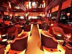 Hotel Centre Point - Photo3