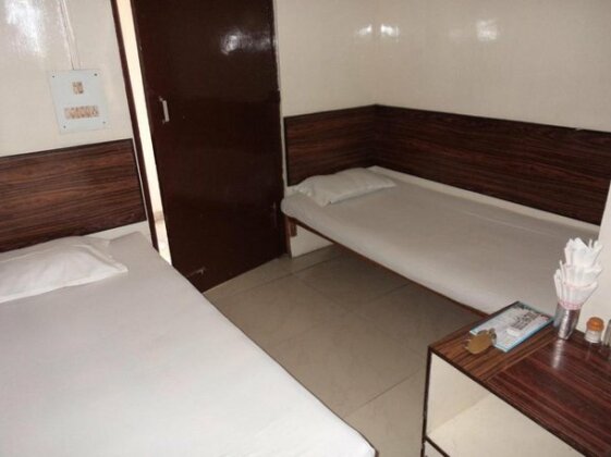 Hotel Embassy Shillong - Photo4