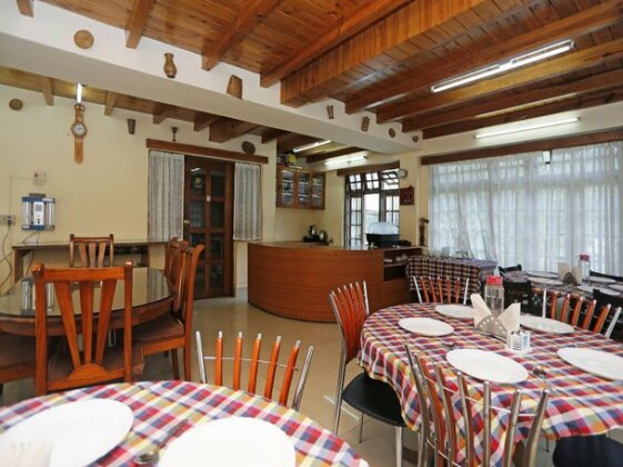 OYO 2402 Hotel HighWinds - Photo5