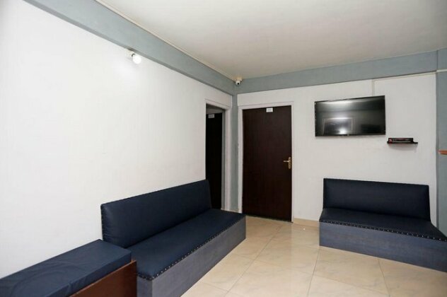 OYO 9097 Home Stay Laban - Photo5