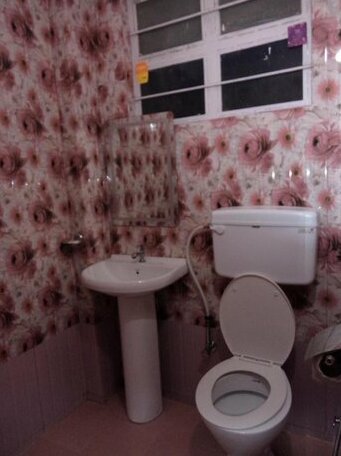 Red Pine Guest House Indians Only - Photo3