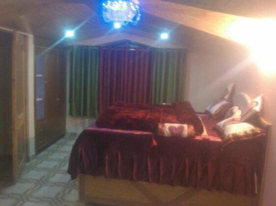 Photo 3