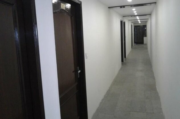 Ashoka Hotel - Photo2