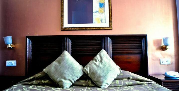 Hotel Baljees Regency - Photo3