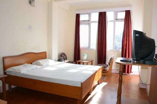 Hotel Basant Shimla - Photo2