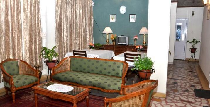 Hotel Dee Emm Residency - Photo3