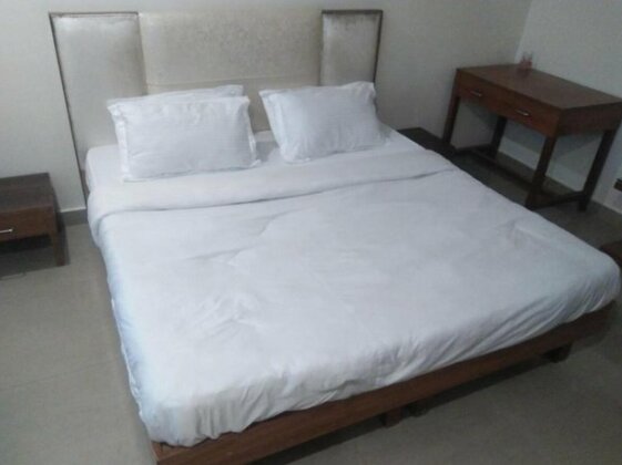 Hotel Mid Town Shimla - Photo2