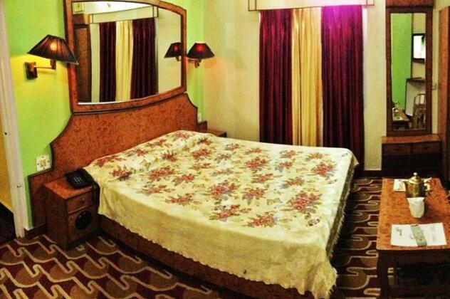 Hotel Nishat - Photo3
