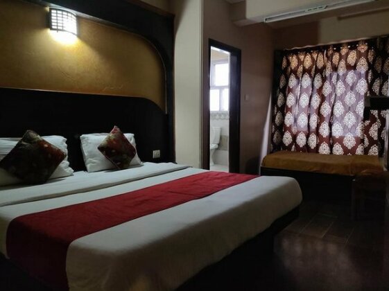 Hotel Sidharth Regency - Photo2