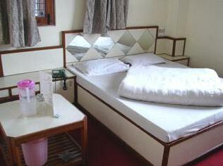 Hotel Tirupati Palace - Photo2