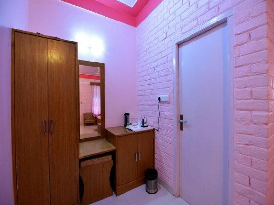 OYO 12444 Sunshine Resort - Photo4
