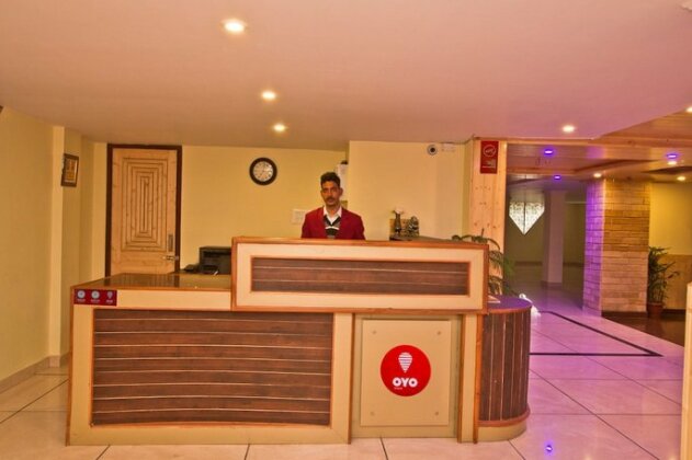 OYO 8333 Snow Lotus Hotel - Photo4