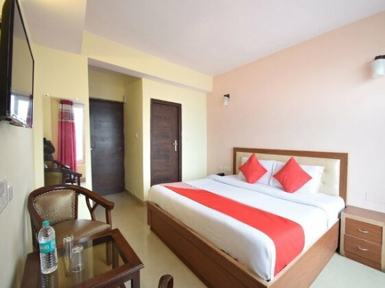 OYO 8439 Hotel Howard - Photo2