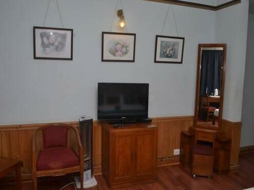 OYO Premium Heritage Palace Shimla - Photo2