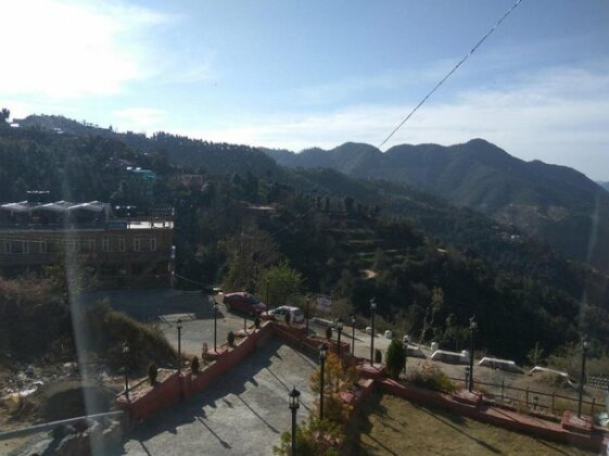 Peaceful & scenic Homestay in Shoghi-Shimla - Photo4