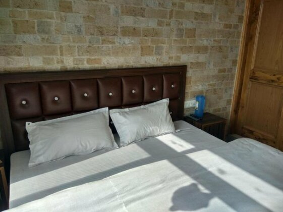 Shimla Facing Rooms Near Mall Road - Photo3