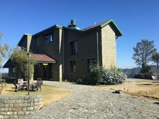Woodsmoke Resort and Spa - Photo3