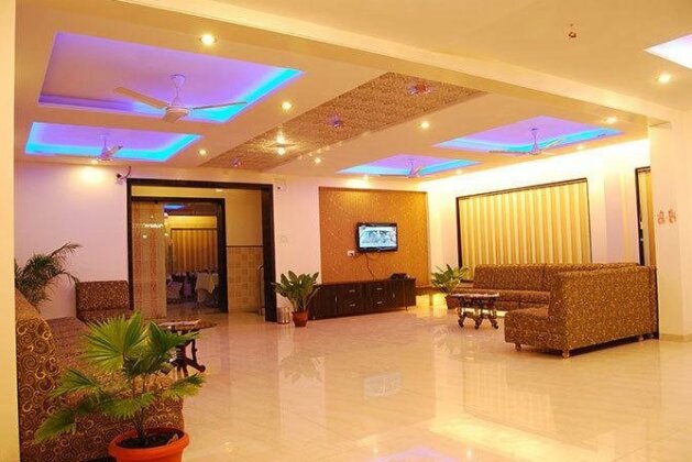 FabHotel Shirdi - Photo2