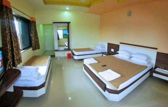 Hotel Ashoka Executive - Photo2