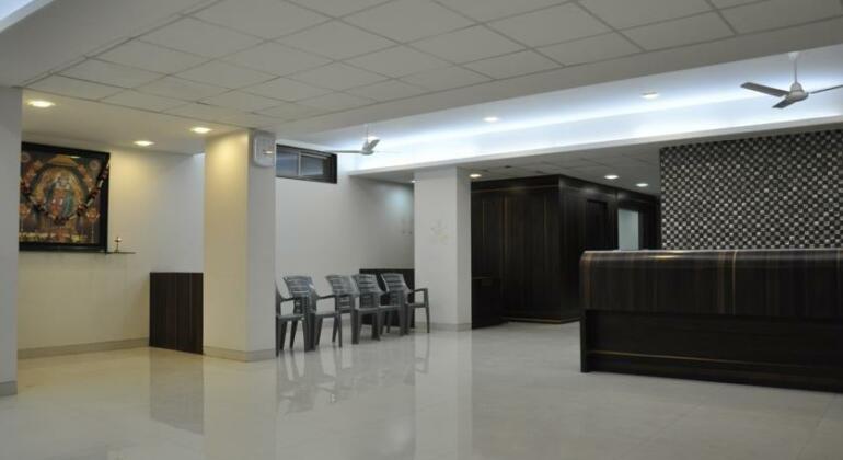 Hotel J K Palace - Photo2