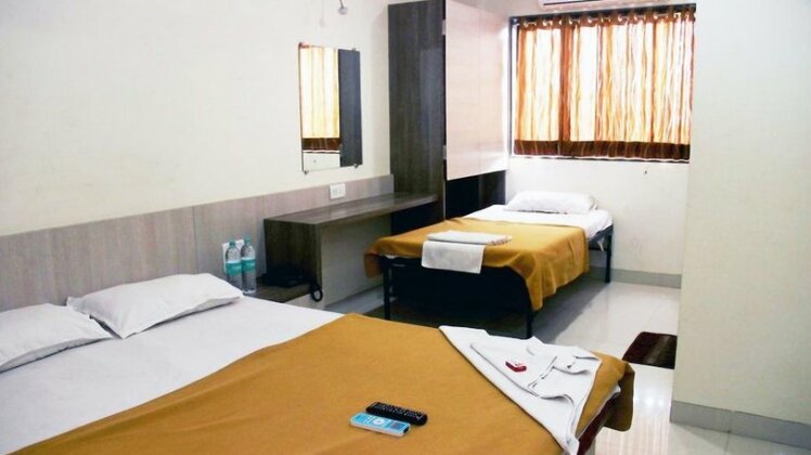 Hotel Kalpadeep Inn - Photo5